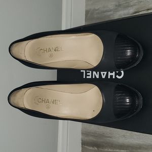 Chanel Pumps